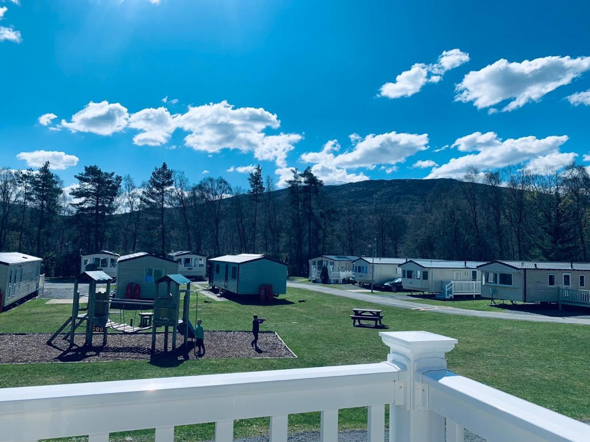 Tummel Valley Holiday Park Tummel Bridge Exterior photo